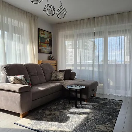 Tonic Coresi Apartamento
