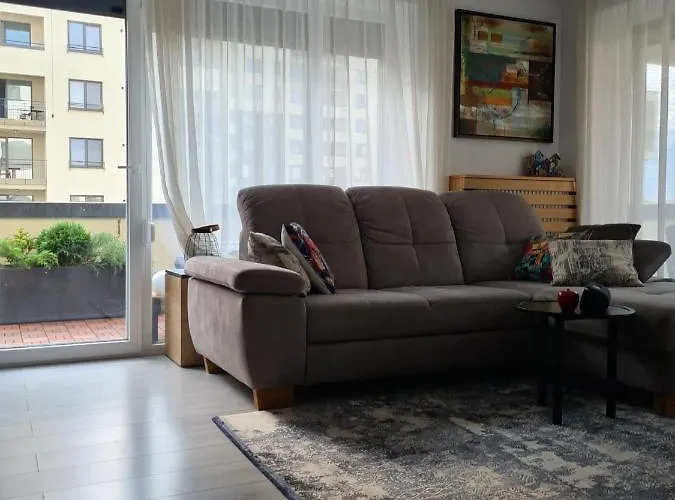 Tonic Coresi Apartment